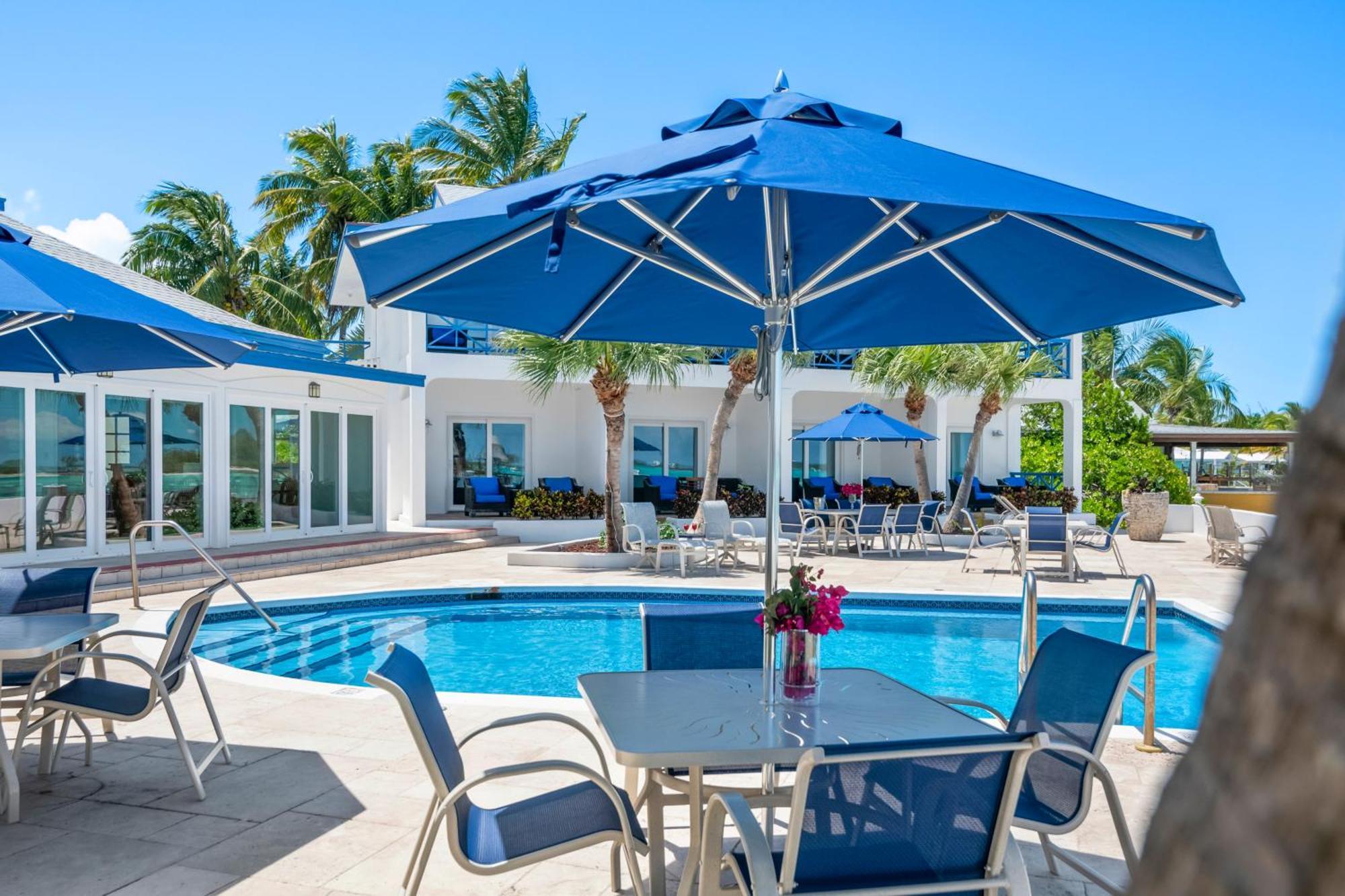 Augusta Bay Hotel George Town Eksteriør billede